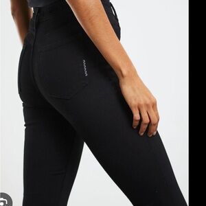 NEUW Marilyn High Rise Skinny Jeans  Stretch Black Size 27 NWT